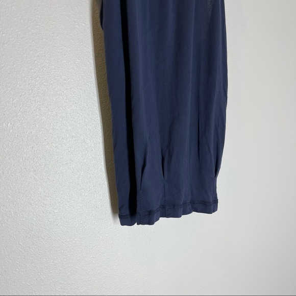 Lululemon Practice Freely Tank Top Inkwell Dark Navy Built in Sports Bra Size 6 - Picture 3 of 10